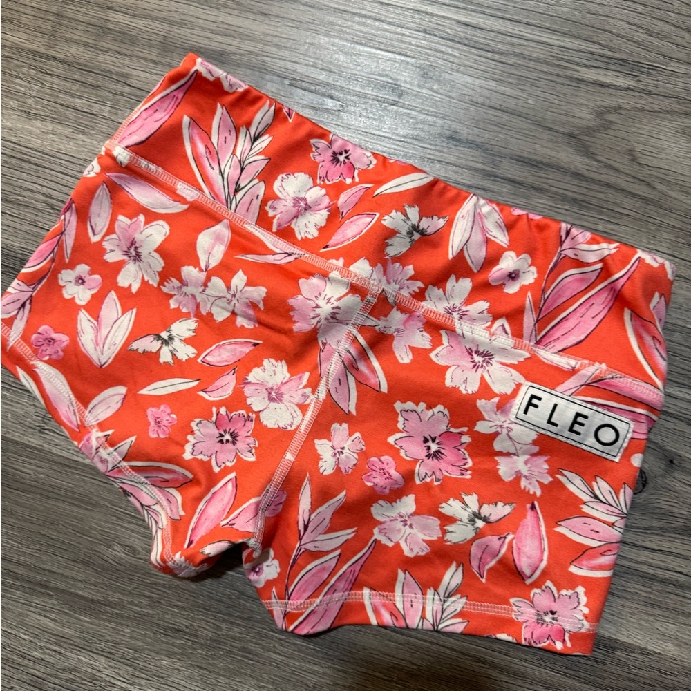 Fleo Women's Coral Floral Athletic Shorts